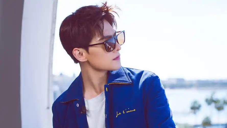 杨洋明星明星风尚壁纸3