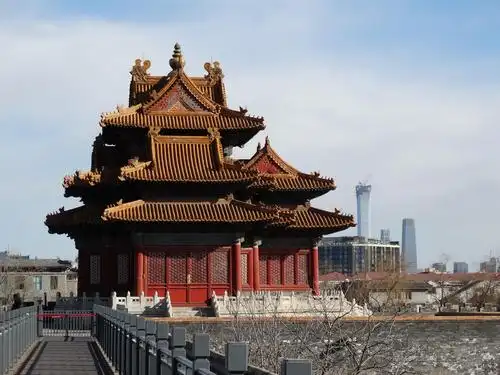 旧称为紫禁城,位于北京中轴线的中心,是中国古代宫廷建筑之精华