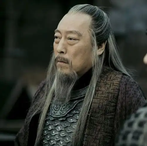 倪大红出席南方盛典 凭"司马懿"获演艺贡献奖