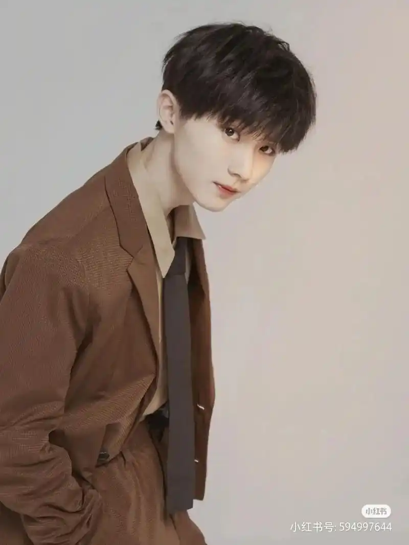 tnt时代少年团个人照片