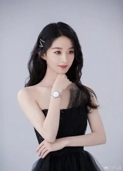 赵丽颖黑色连衣裙##赵丽颖黑色深v连衣裙