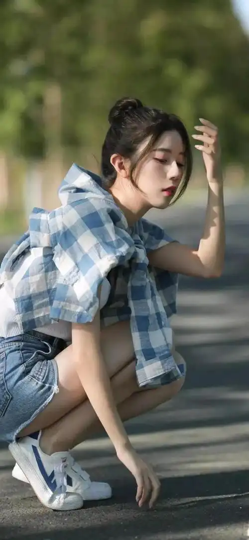 图片意境动漫中秋主题(情感语录高清壁纸唯美图片全屏无水印动漫人物)