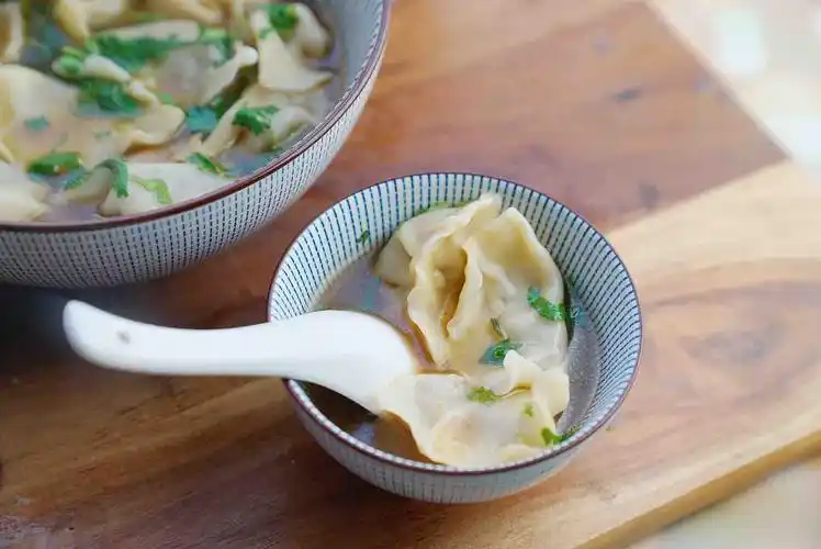 胡萝卜牛肉汤饺
