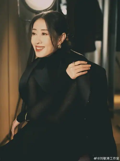 环球星访谈·刘敏涛:演员要学会探寻新鲜感 发现不一样的自我 | 极目