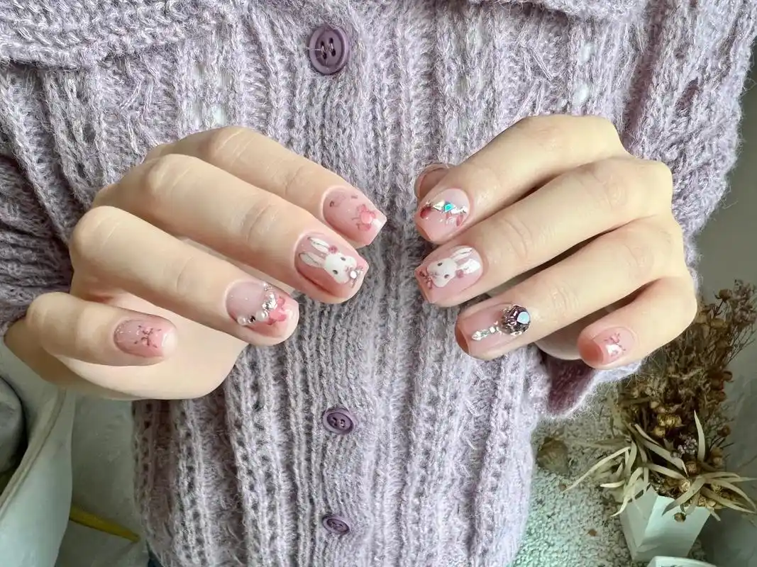 可爱的兔兔美甲97.