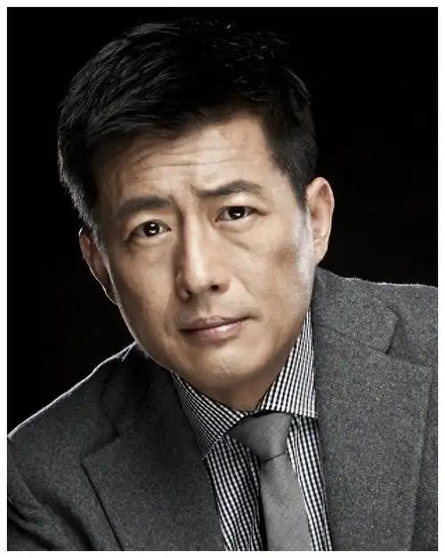 张若昀:中国电视剧界的新星,才华横溢的表演者