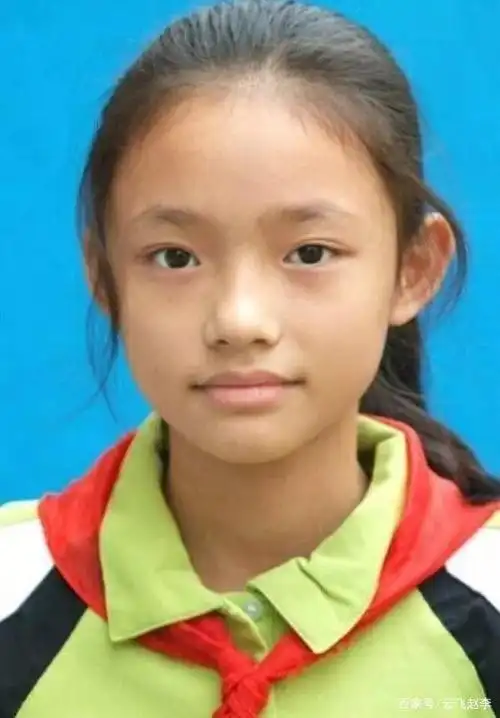 明星小时候长啥样?有的越变越美