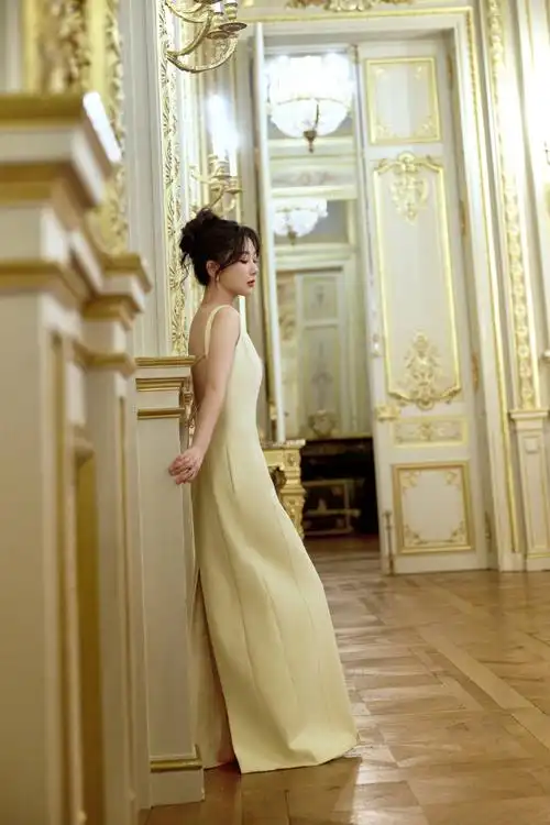 长相思演唱会要来了#杨紫身穿maison rabih kayrouz高定礼服搭配