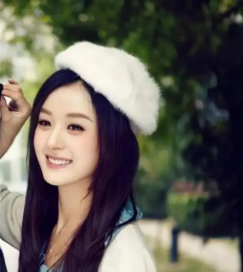 赵丽颖:从龙套到大女主,从流量大花到监制,每一步走得清醒稳健