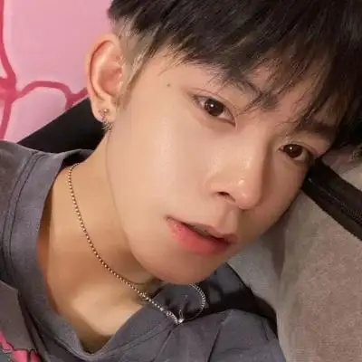 高清好看的帅气慵懒男头真人图片,男生头像图片