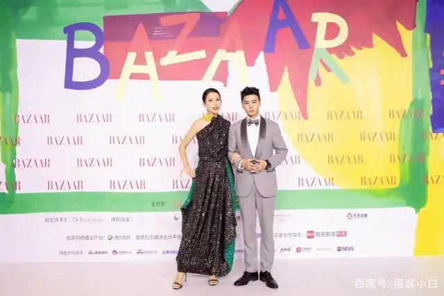 时尚芭莎晚宴红毯,携手众星参与点亮童心