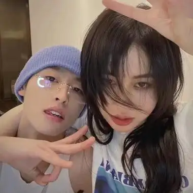 简单好看的情头男女同框情侣头像真人高