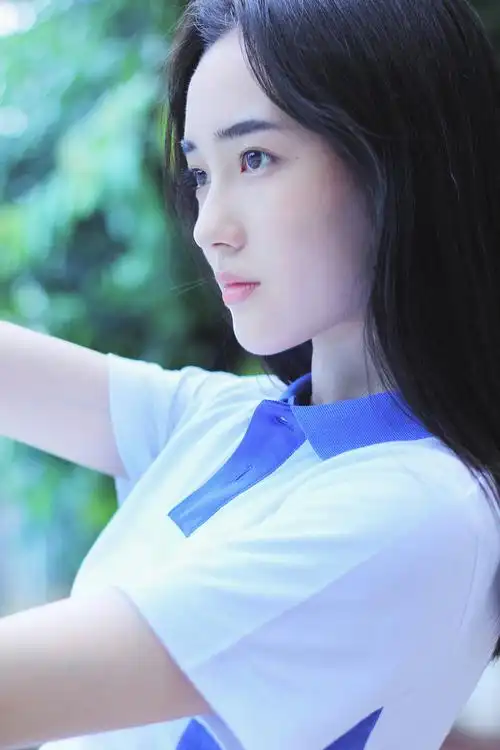 p data-id="gntwk8y7oy">赵嘉敏,1998年7月22日出生于广东省深圳市