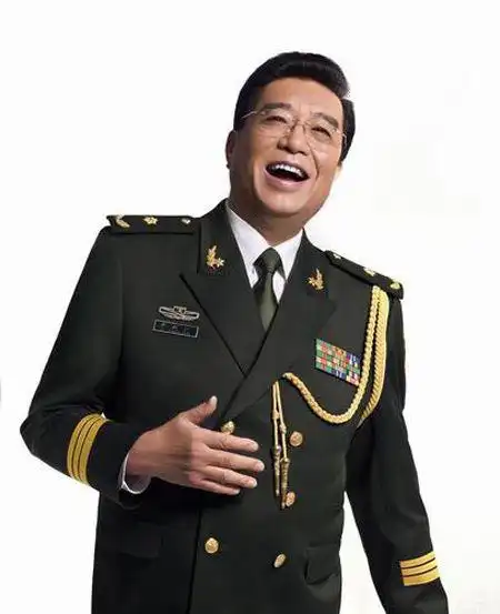 请问李双江什么军衔?