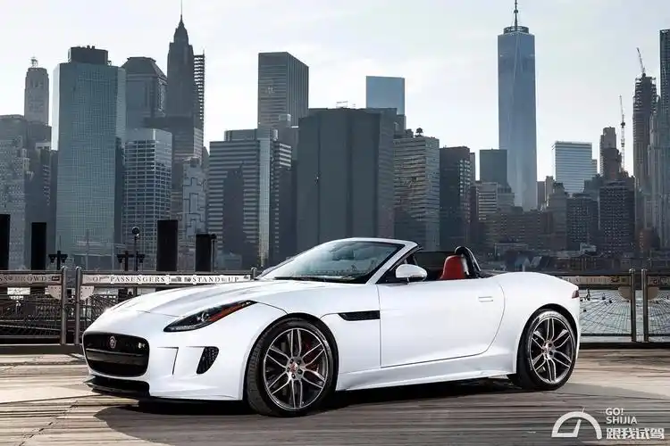 速度,阳光,下午茶 欣赏捷豹f-type敞篷版