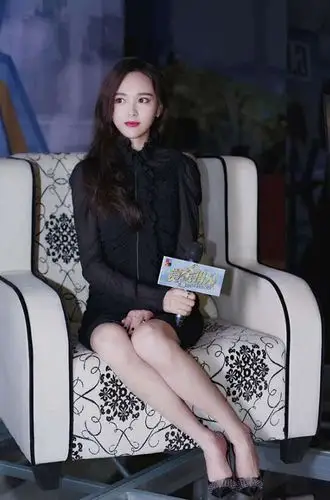 《赏金猎人》开启多地宣传 唐嫣诠释霸道猫总