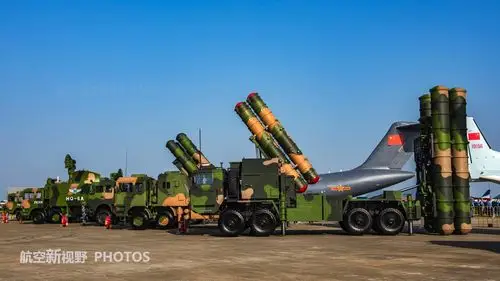 国产红旗系列中远程防空导弹 爱用大油桶 多层防御国人大可放心