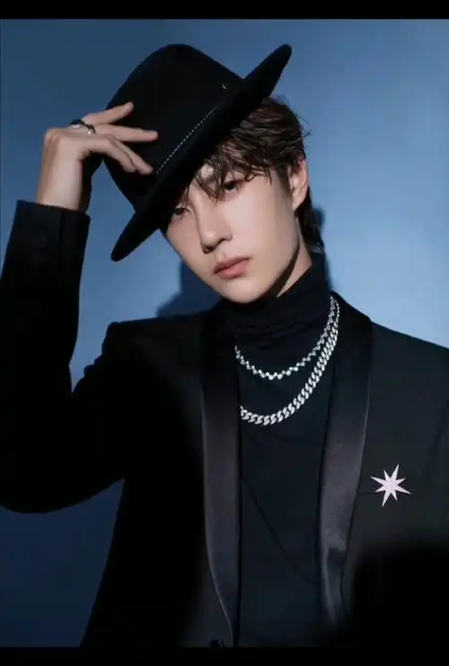 王一博#穿西装的一博太帅太a啦#2019双十一嗨爆夜