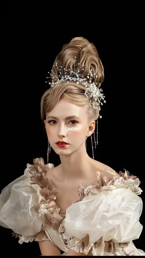 lolita盘发宫廷浪漫风情复古纹理盘发设计