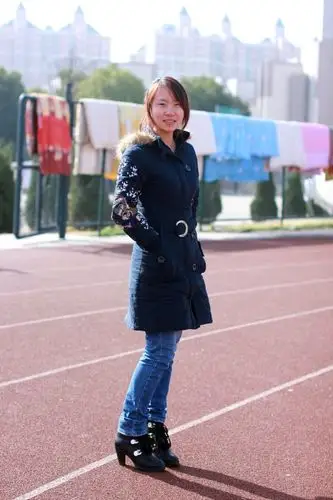 时钟美女徐凤萍的封面真人秀 徐凤萍照片