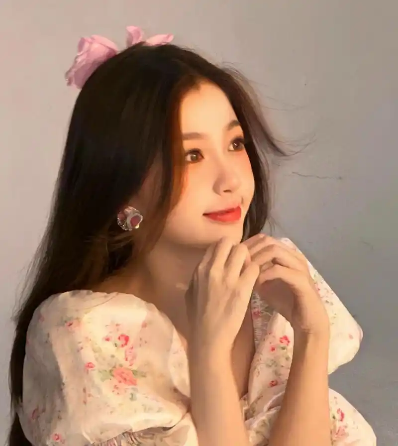 虞书欣头像 好喜欢这套