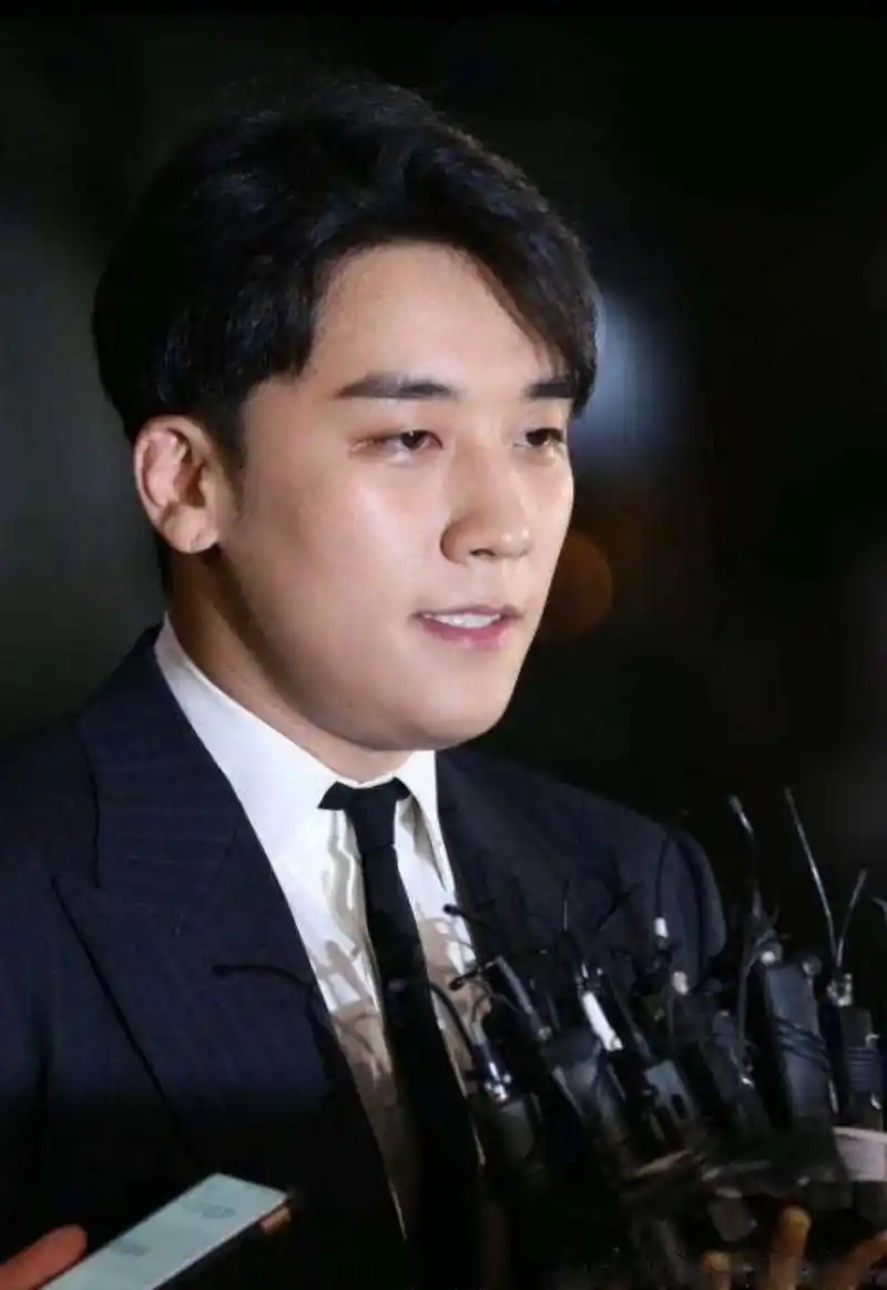 近日,韩国警方在此前的调查中掌握了刘延锡为访韩的日本投资人招妓