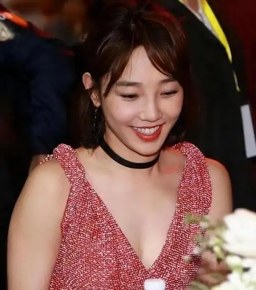 "一指弹"7年后,再看白百何现况,章子怡当初说的话,总有人信