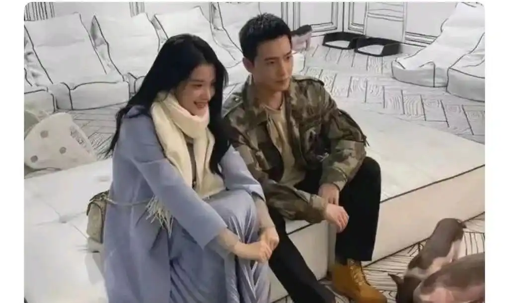 杨洋地下恋情被爆!王楚然疑似其新女友,其女友身材凹凸有致