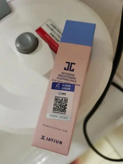 真的要夸一夸新出的这款jayjun樱花小粉条 睡眠面