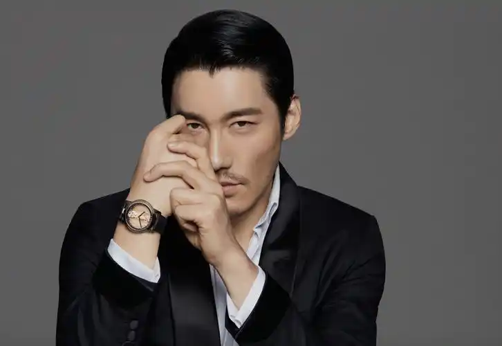 胡兵百变风格儒雅帅气写真图片810