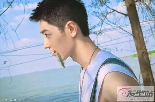 男生最潮寸头短发发型 高颜值寸头男神个个都帅爆了