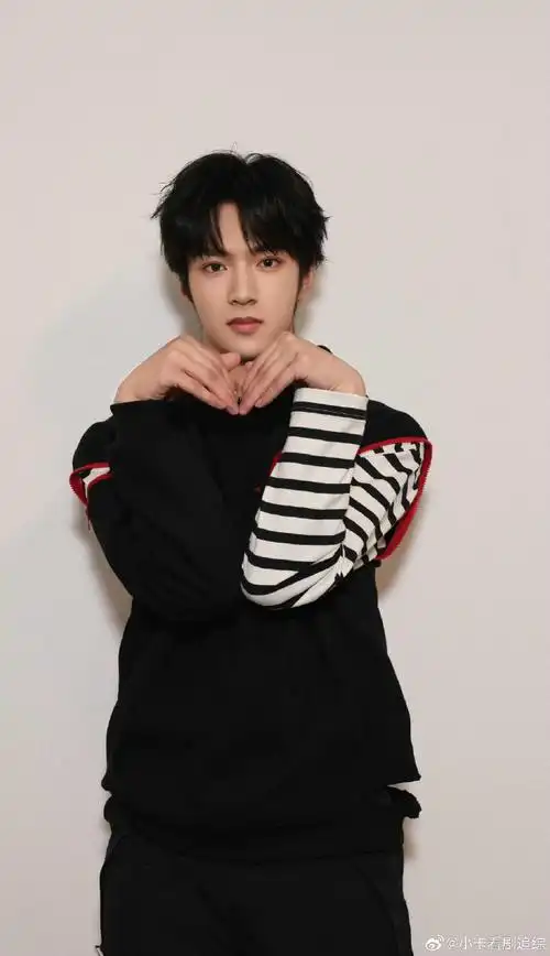 刘耀文岳父想代替酱板鸭同台##刘耀文泼天的酱板鸭后续##宋亚轩