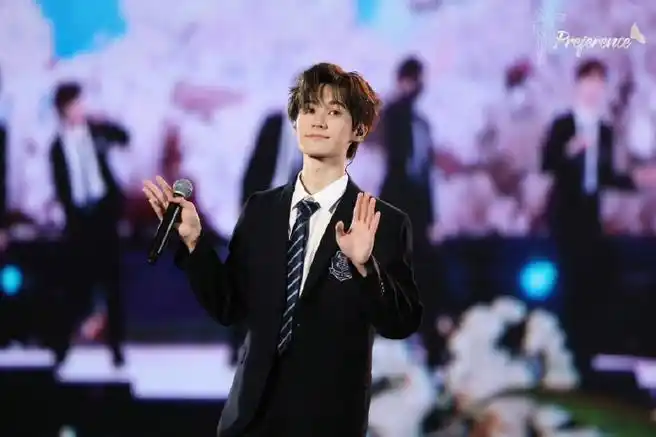 张真源楼间楼演唱会