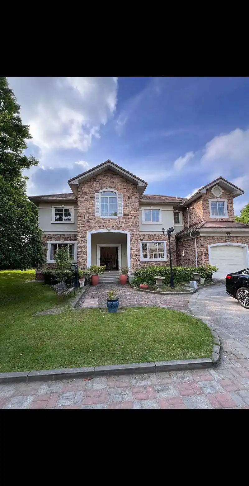 东郊独栋别墅 美式风格大独栋.东郊宾馆别墅区 430平方6房 - 抖音