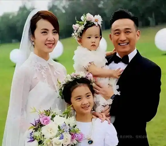 一家5口人,4个闹家丑,如今相夫教子的孙莉后悔了吗?_黄磊_家庭_生活