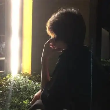 简单干净ins男头,ins高级质感头像男生_男生头像_头像控