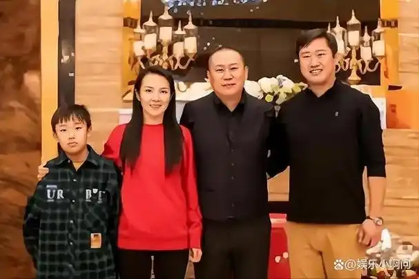 管彤与韩红传绯闻41岁结婚42岁高龄生子现如今怎么样了