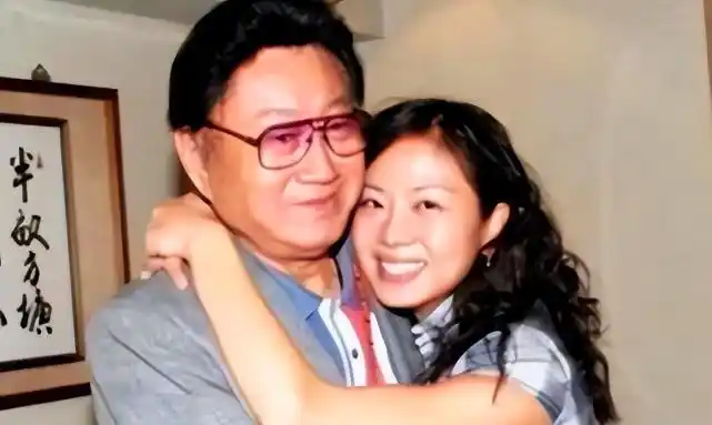 现任妻子郑正钰之所以接受丈夫的怀孕女友,原因是她已经没有生育能力