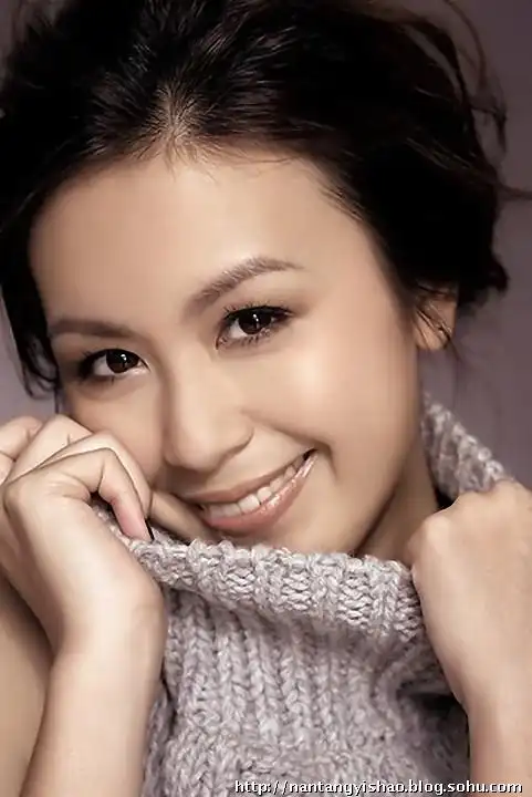 盘点美到令人窒息的10大混血女星(组图)