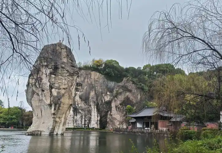 绍兴最大的旅游景点-柯岩,风景秀丽,3月底前全部免费,无需购票_景区