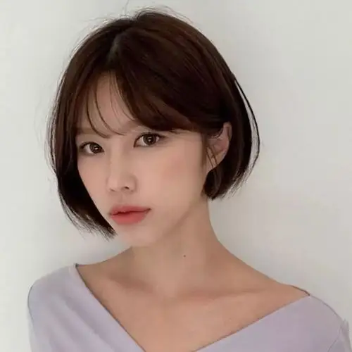 齐耳短发发型造型更多变,修饰脸型好打理,但是最经典百搭的短发还是齐