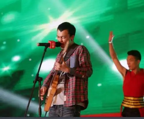 朴翔恋曲1980原版立体声伴奏中国新歌声