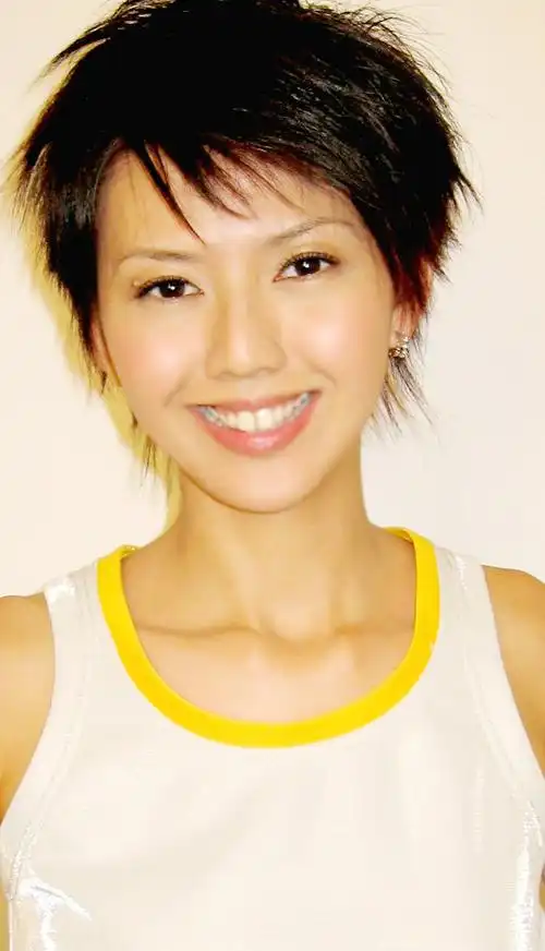 孙燕姿通过越洋电话报平安 歌迷留言担心遇险