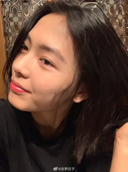 不开滤镜和美颜,不要粉底的纯素颜女生会有多好看? - 知乎