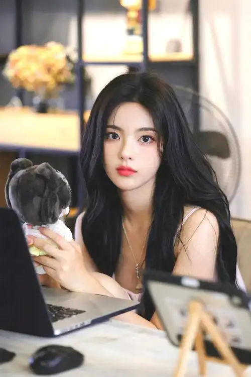 杨超越0731生日快乐