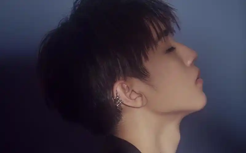 王俊凯帅气写真图片桌面壁纸