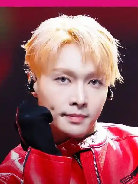 张艺兴爱豆妆造##张艺兴新歌psychic