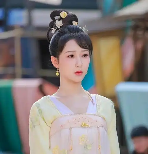 差评理由也是出奇一致|古装|刘亦菲|赵丽颖|杨紫生日_网易订阅