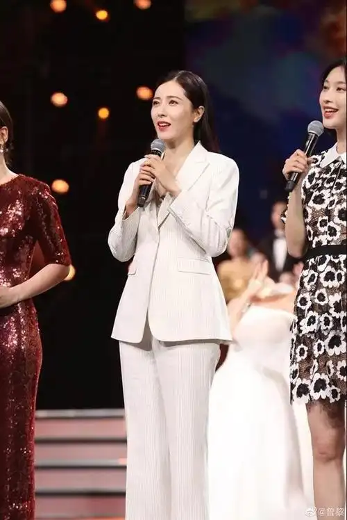 袁泉与章子怡谁漂亮(章子怡袁泉大学时的班花)(41)