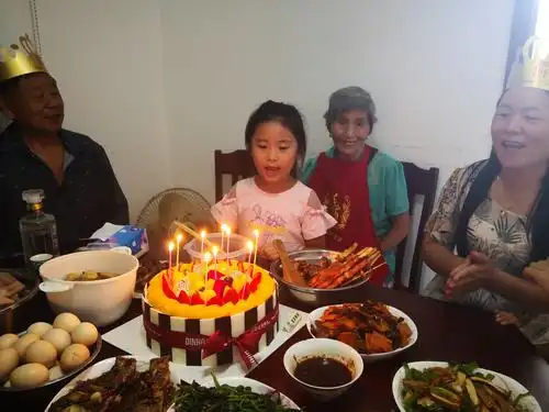 天生一家人 (生日快乐)